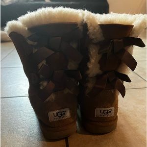 UGGS Women’s Bailey Bow Boots